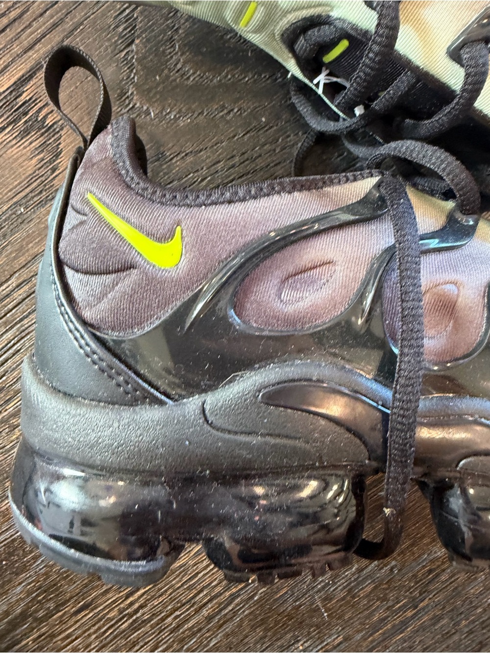 Nike Air VaporMax Plus 'Neon 95' Men's Size 7.5 - Picture 2 of 11